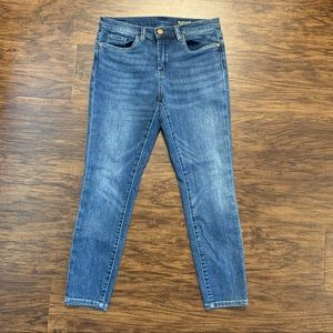 BLANKNYC Reade Crop Skinny Jeans